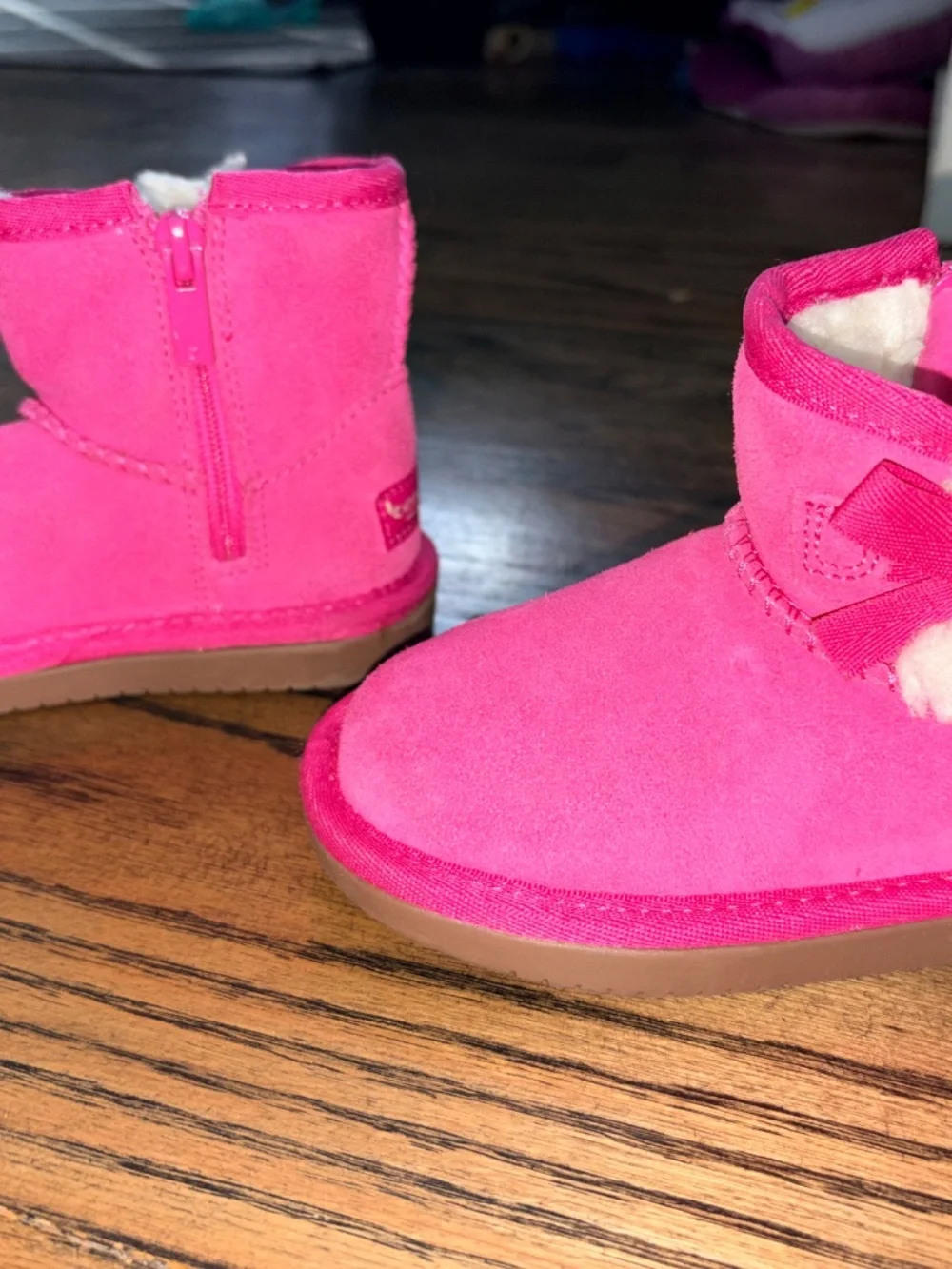 Toddler Hot pink Koolaburra boots